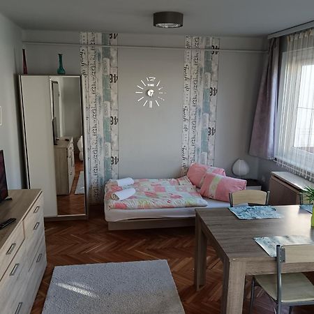 My Home Cibuka Apartman! Hajdúszoboszló Buitenkant foto