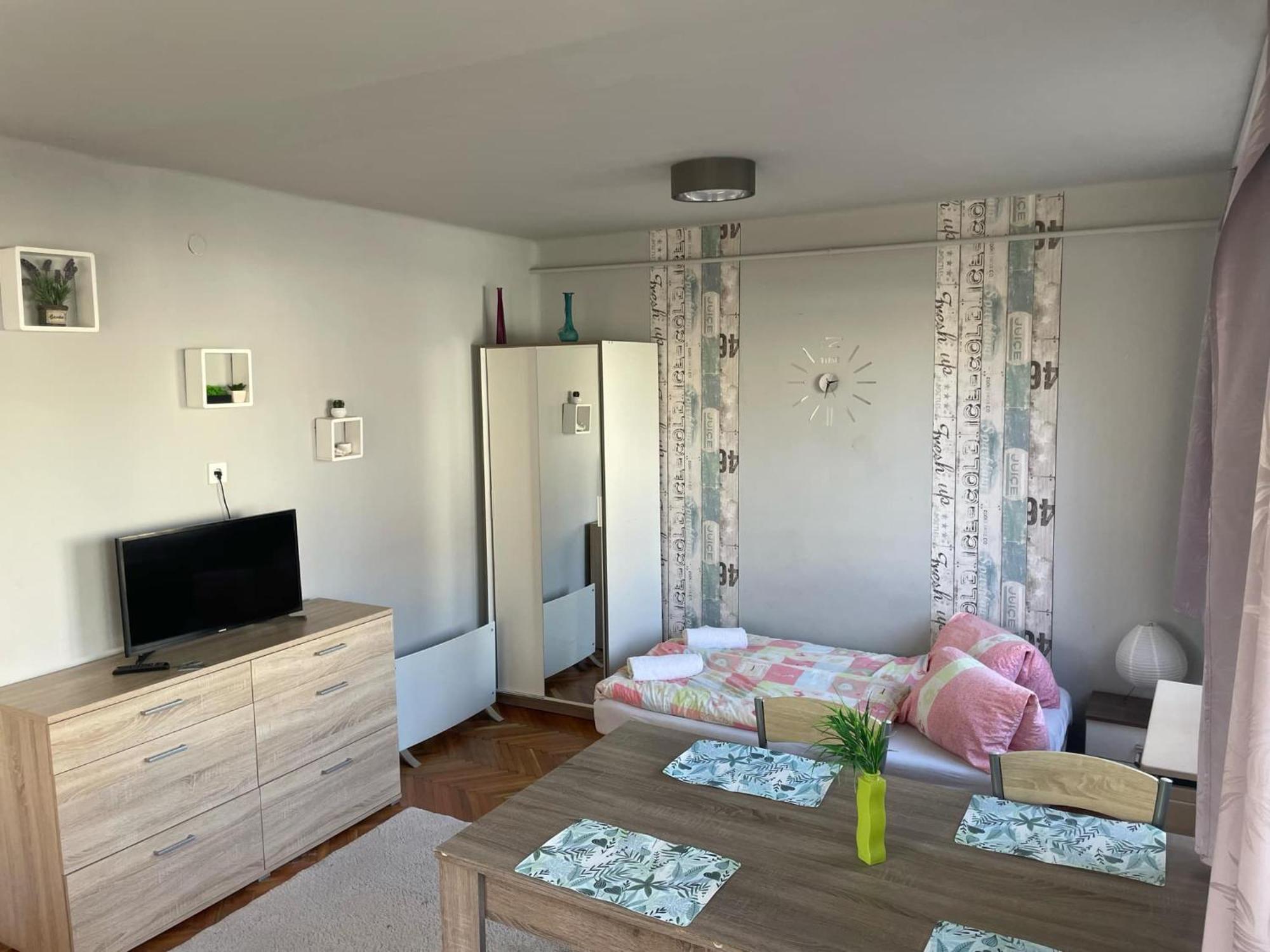 My Home Cibuka Apartman! Hajdúszoboszló Buitenkant foto